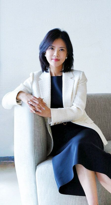 Elaine Jiang